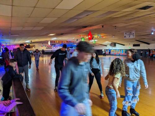 PXL 20221208 235855064.MP 