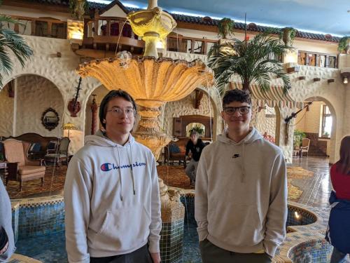 PXL 20220410 181042259